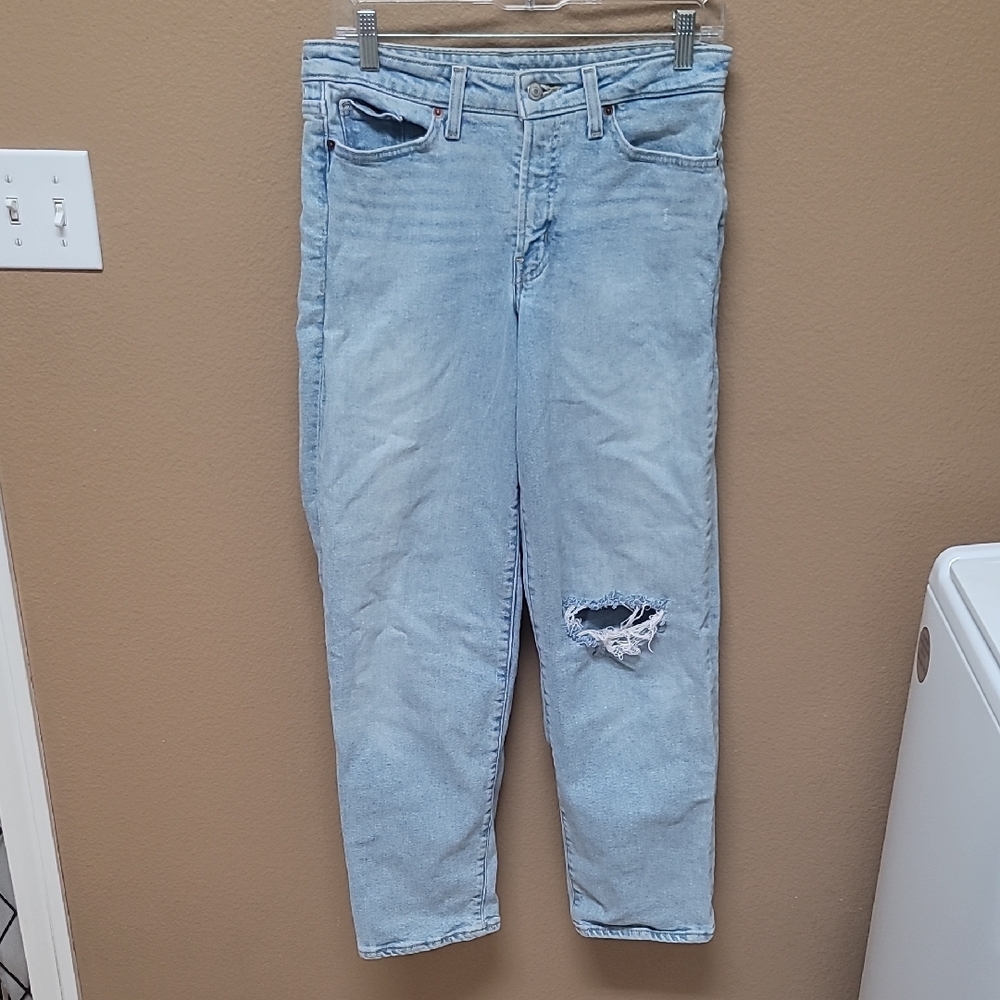 Old Navy Distressed Light Blue Jeans 👖